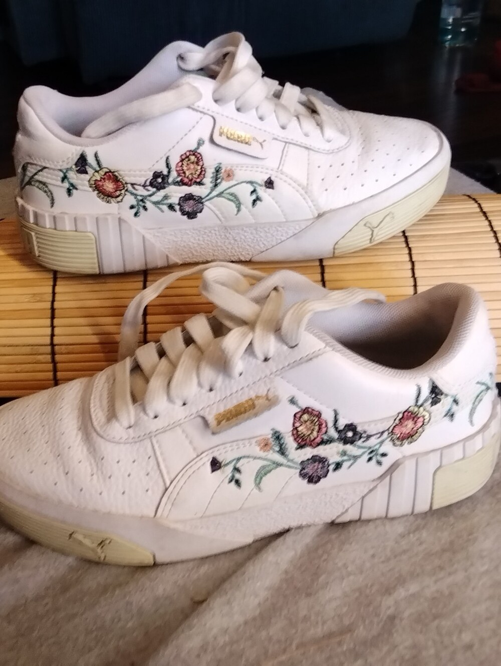 PUMA Cali Floral Embroidery White Leather Sneakers Size 6.5 373480-01